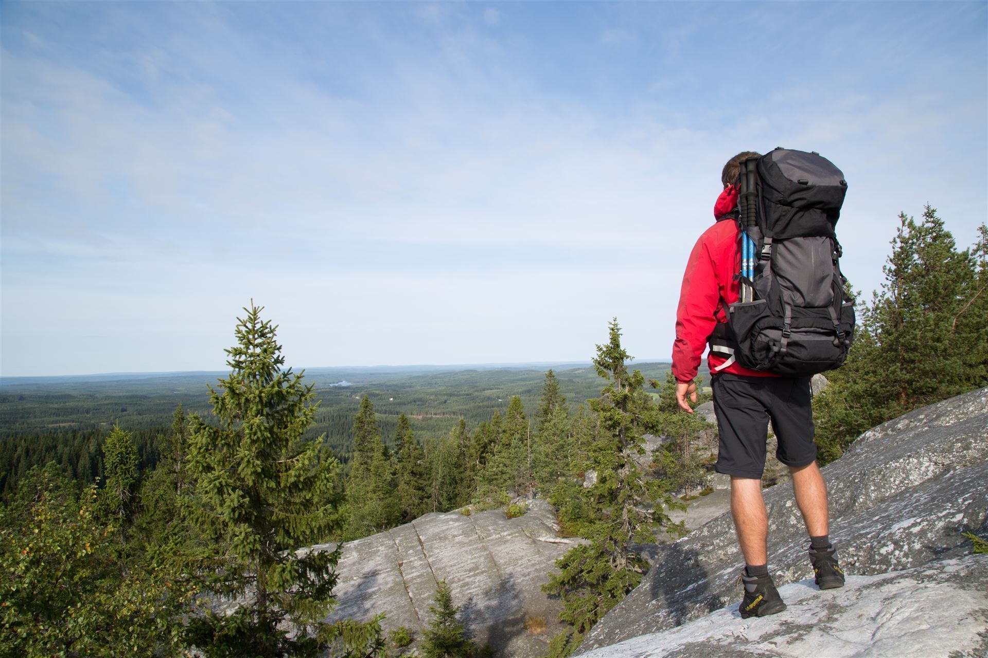 Wanderer auf dem Gipfel des Akka-Koli, Finnland