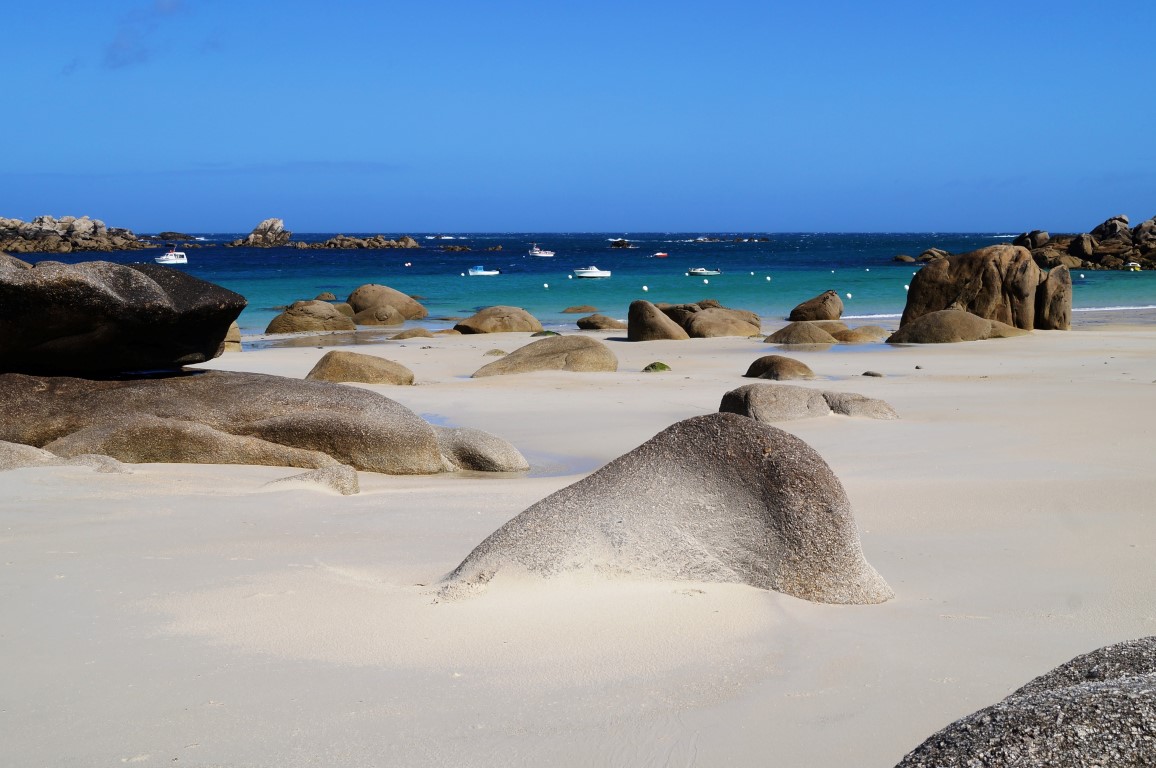Schöner Strand in der Nähe von Roscoff
