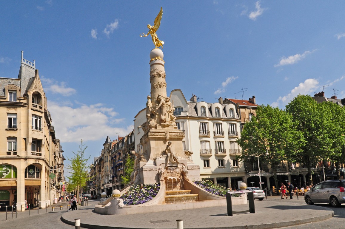 Reims la Fontaine_Brunnen Subé - Frankreich.