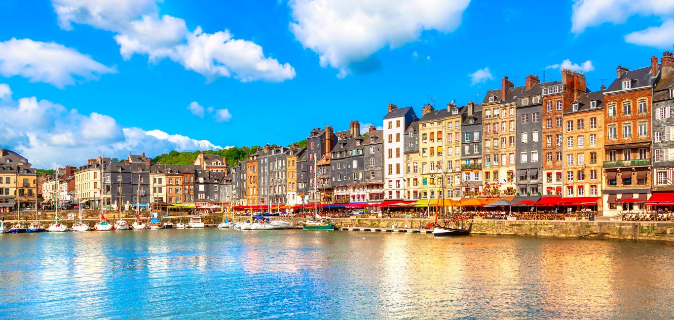 Skyline des Hafens von Honfleur. Normandie, Frankreich