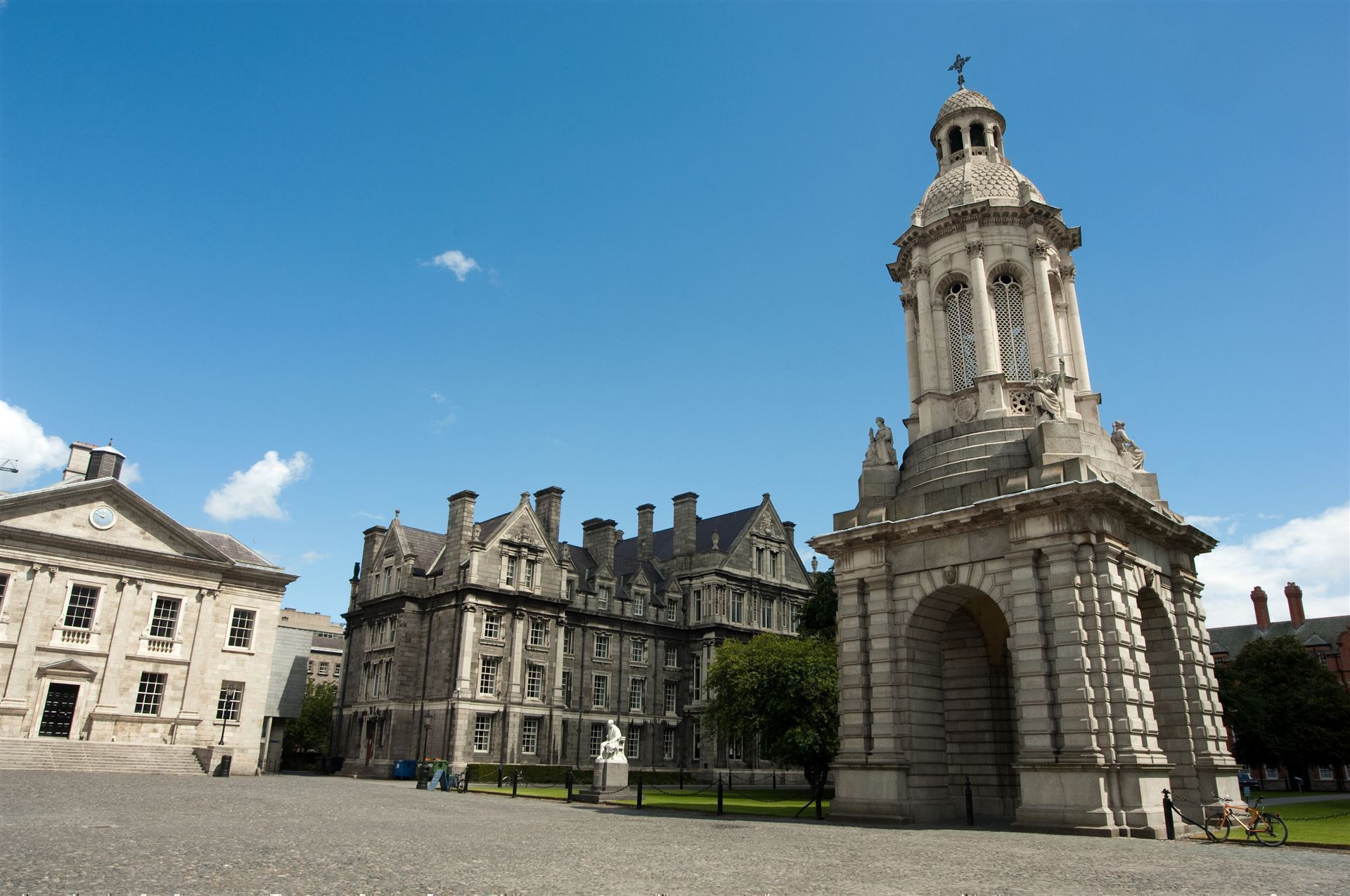  Irland_Dublin_Trinity Collage_is