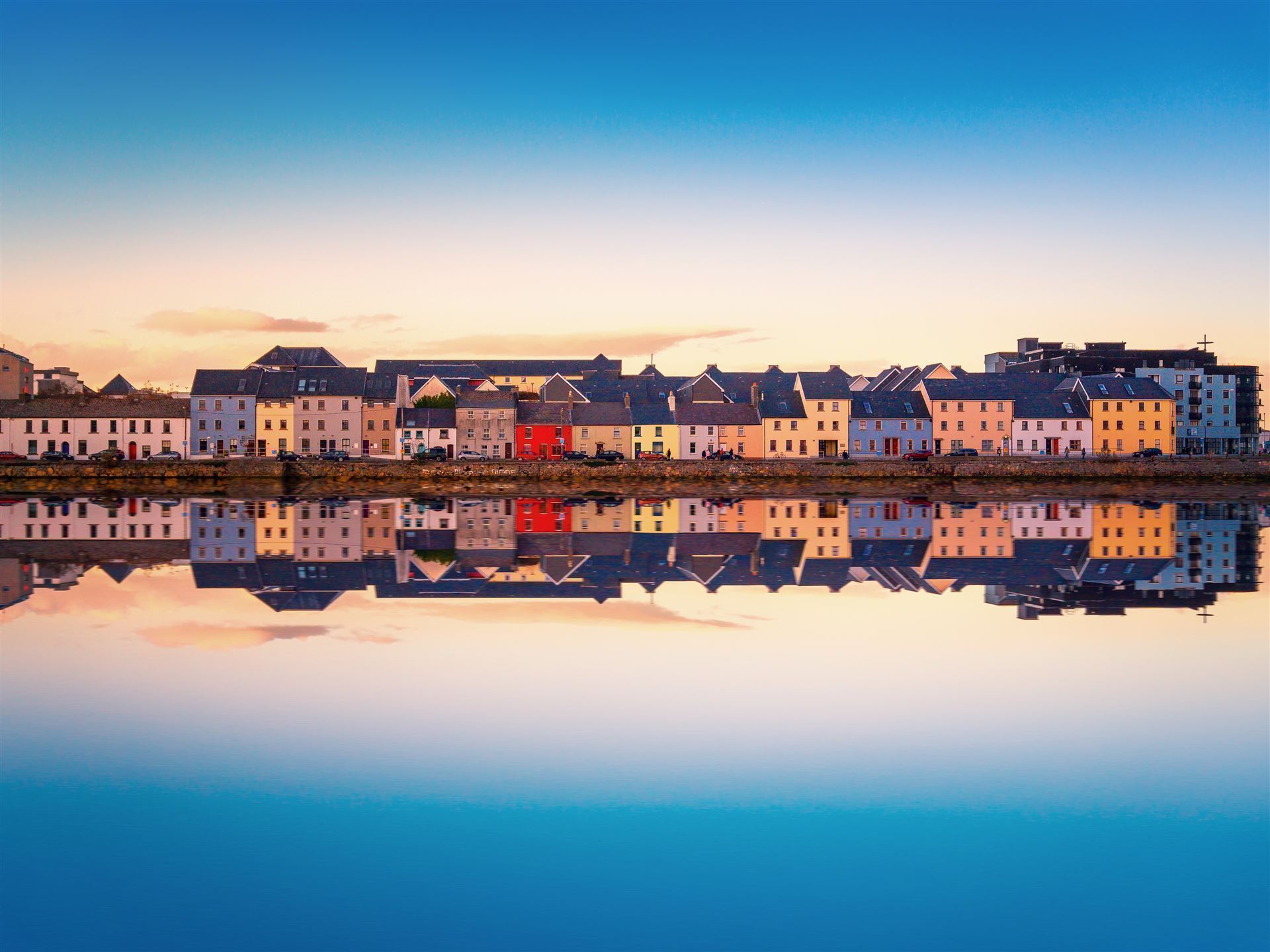 Sonnenuntergang im Hafen von Galway