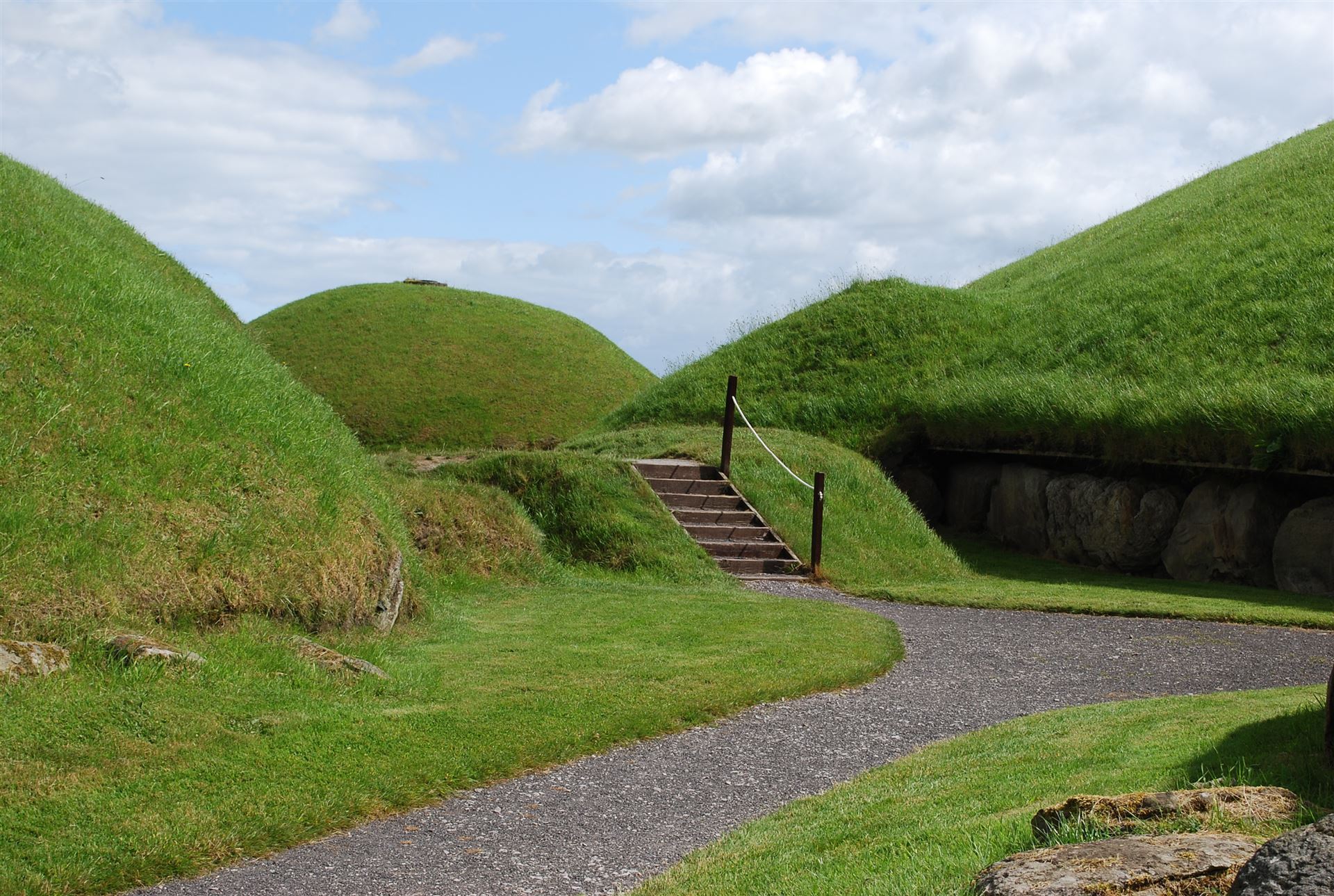 Grabhügel in Knowth