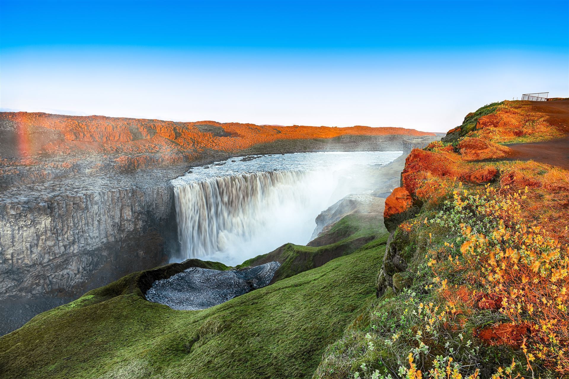 Wunderschöner Wasserfall