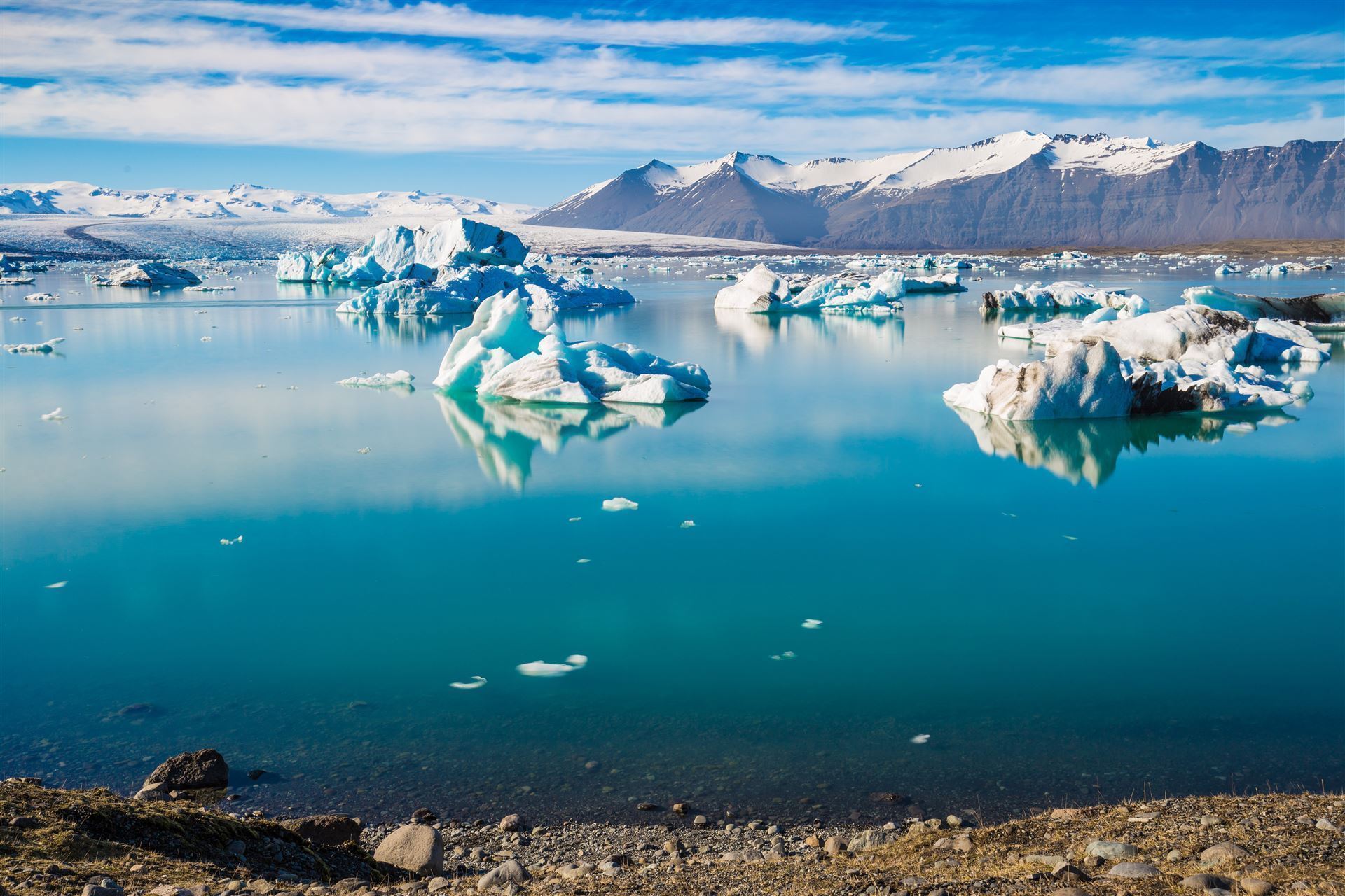 Jökulsarlon Gletscherlagune mit Eisberg
