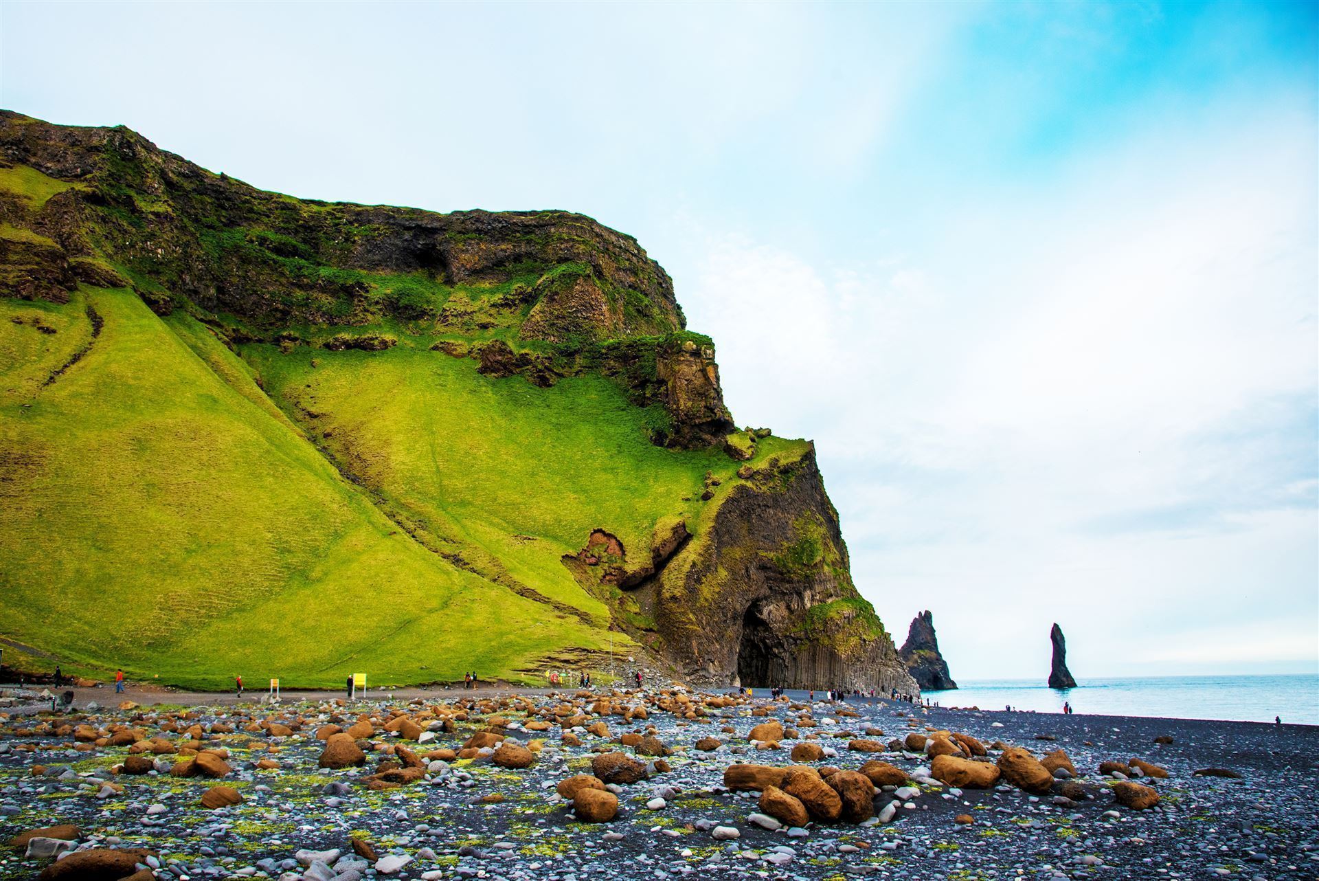  Island_Vik_Klippen