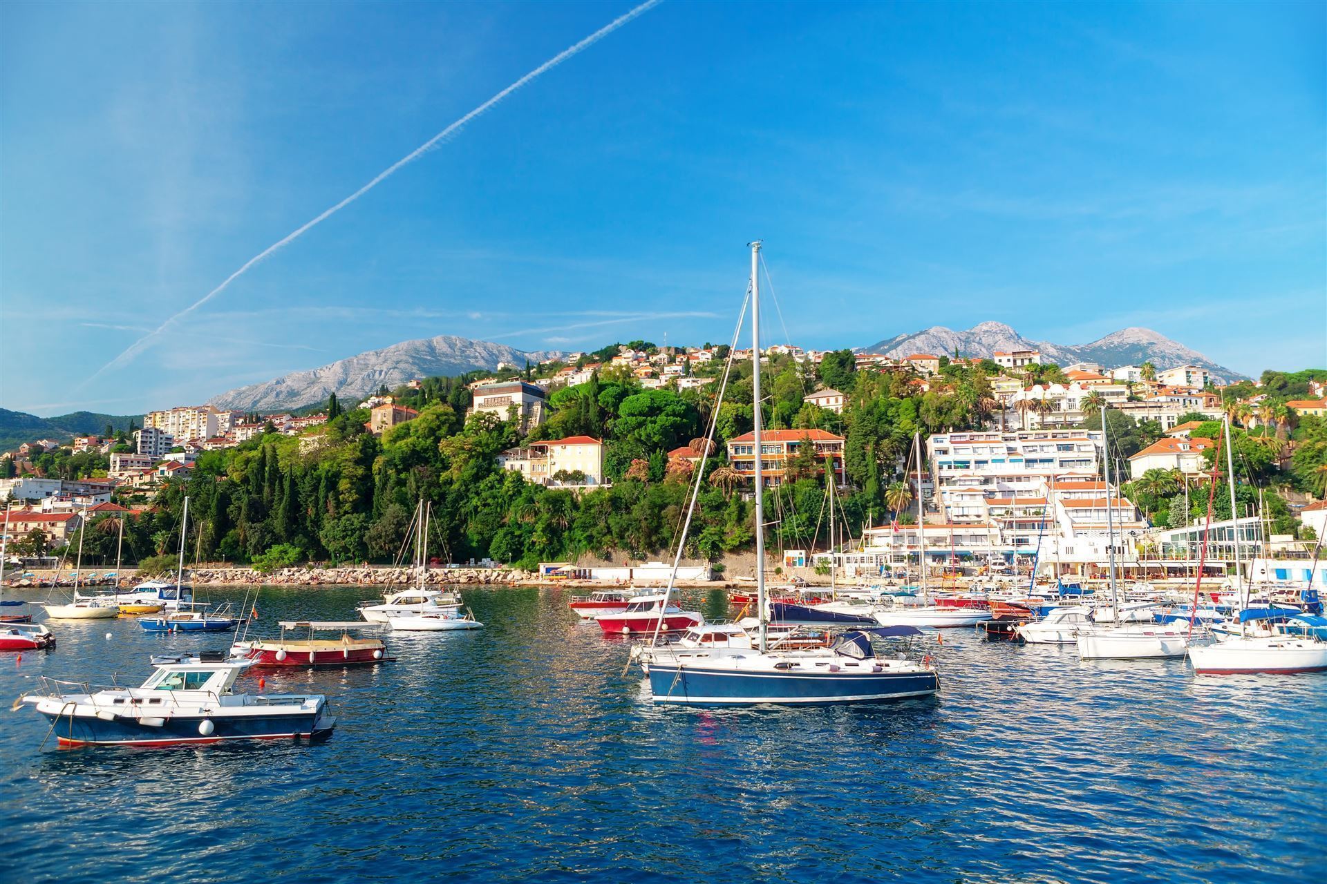 Schiffe in der Bucht von Kotor
