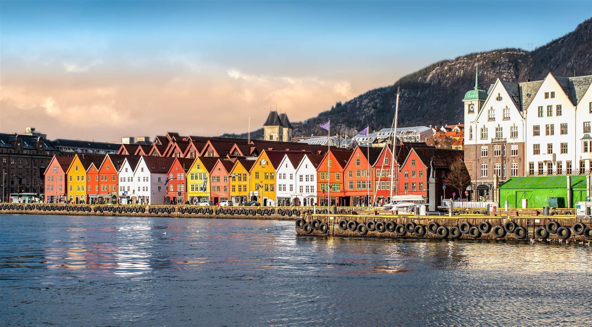 Panoramablick auf Bergen