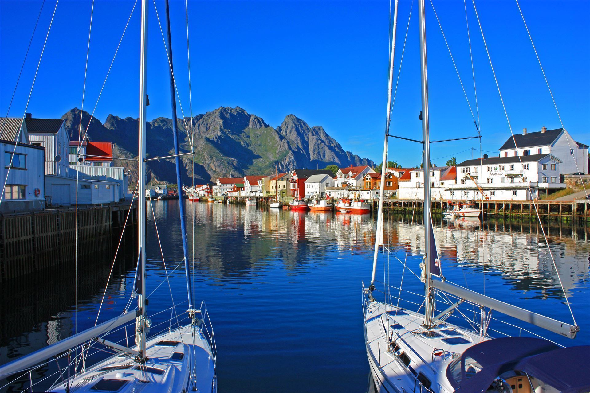 Hafen von Henningsvaer, Lofoten