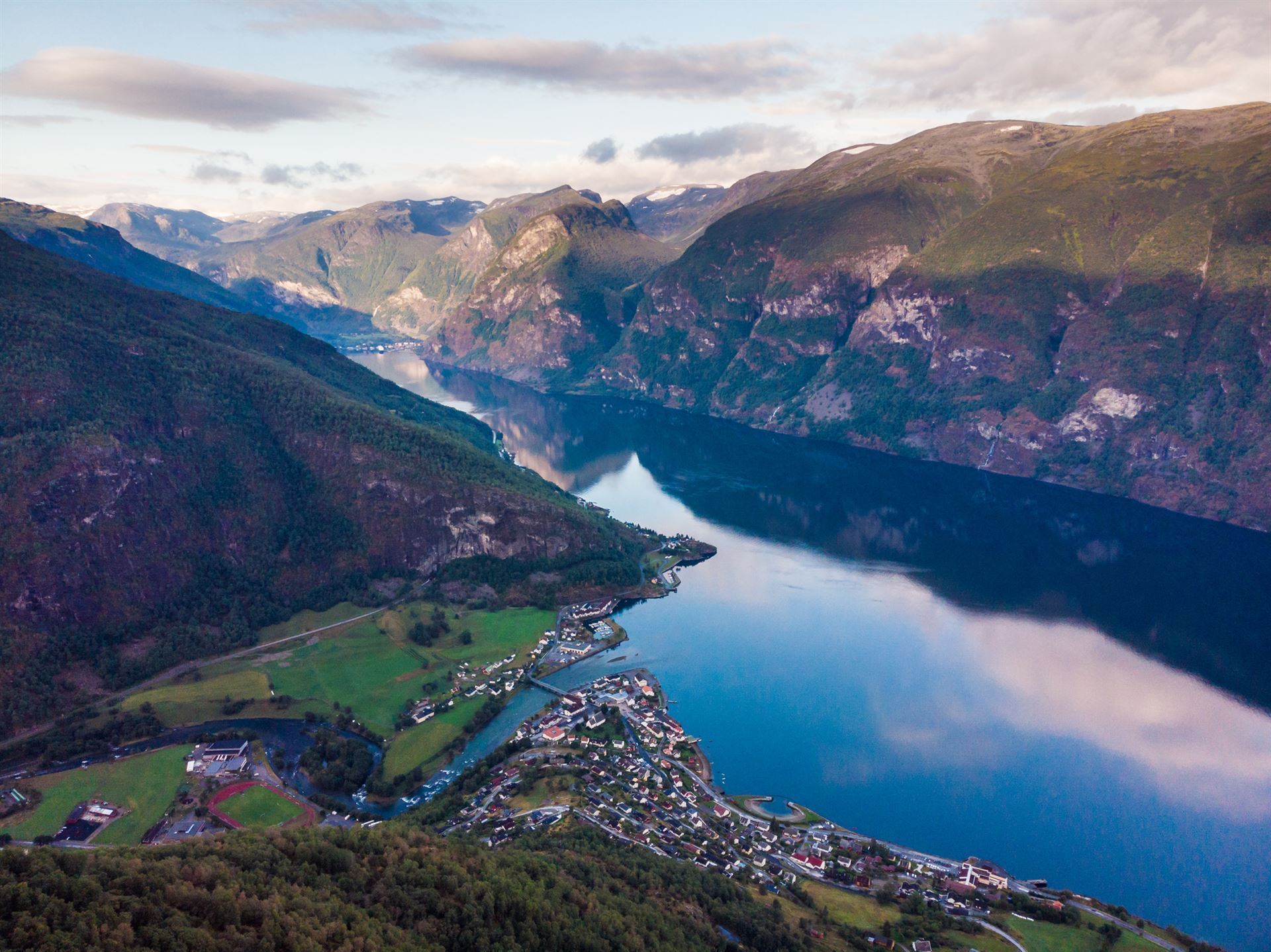 Blick auf Aurlandsvangen, Norwegen
