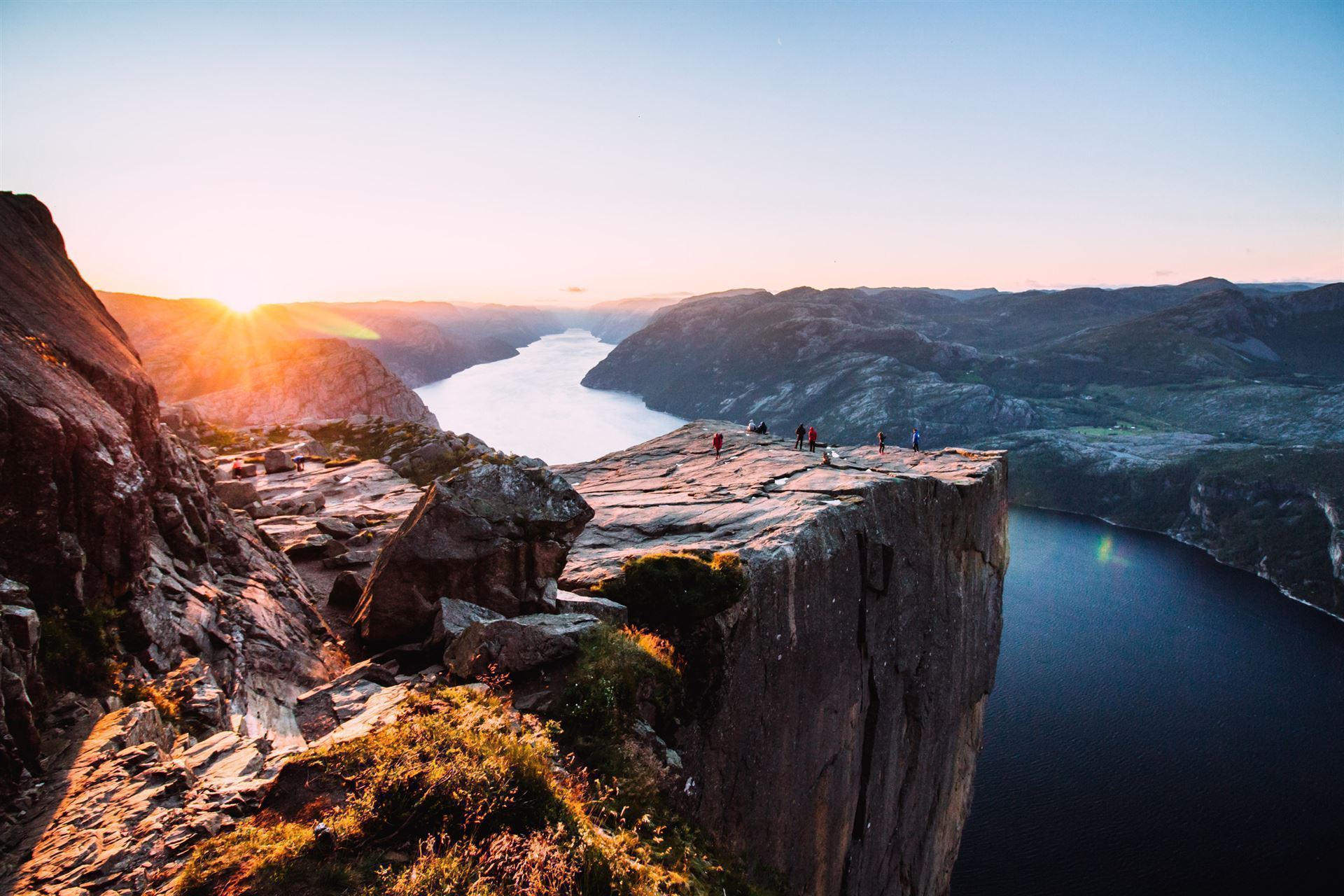 Sonnenaufgang auf dem Preikestolen, Norwegen