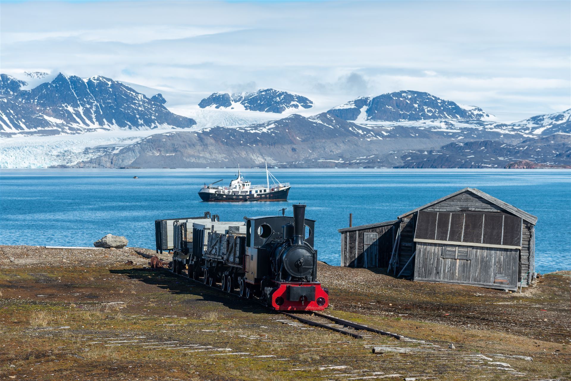 Zug in Ny alesund auf Spitzbergen, Nowregen