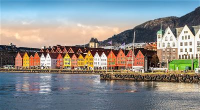Panoramablick auf Bergen
