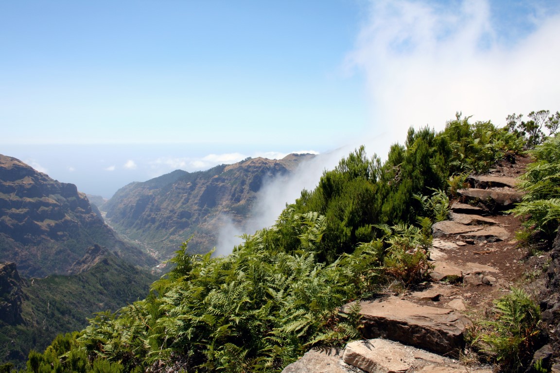 Encumeada-Pass, Gebirgsweg auf Madeira, Ribeira Brava