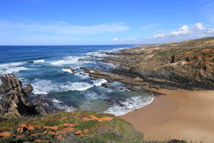 Strand Praia da Barca Grande in Almograve
