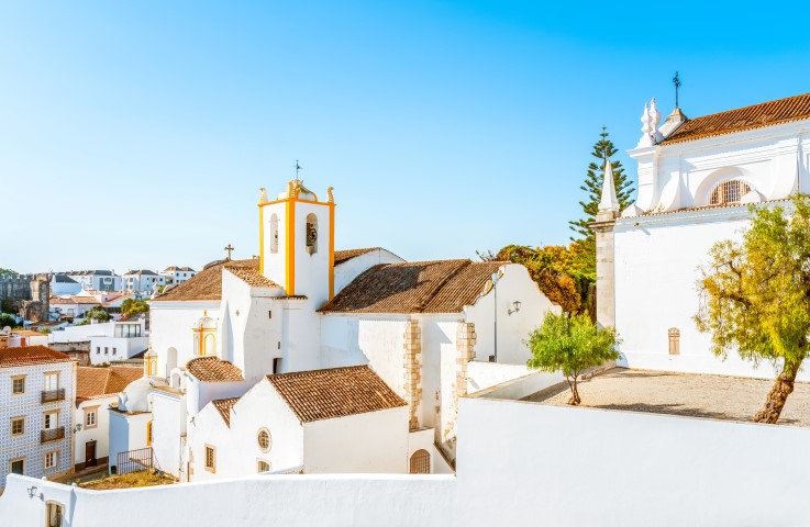 Tavira, weisse Häuser
