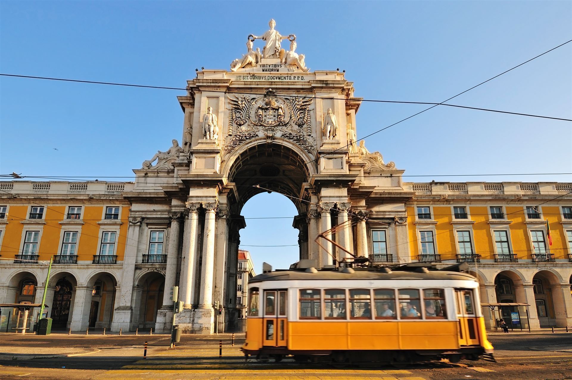 Portugal_Lissabon_Praca do Comercio