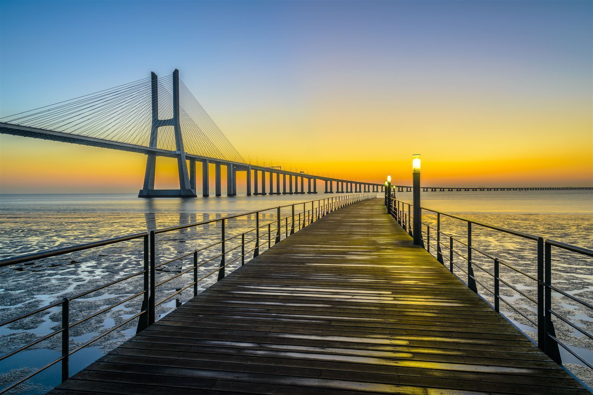 Portugal Lissabon Ponte Vasco da Gama