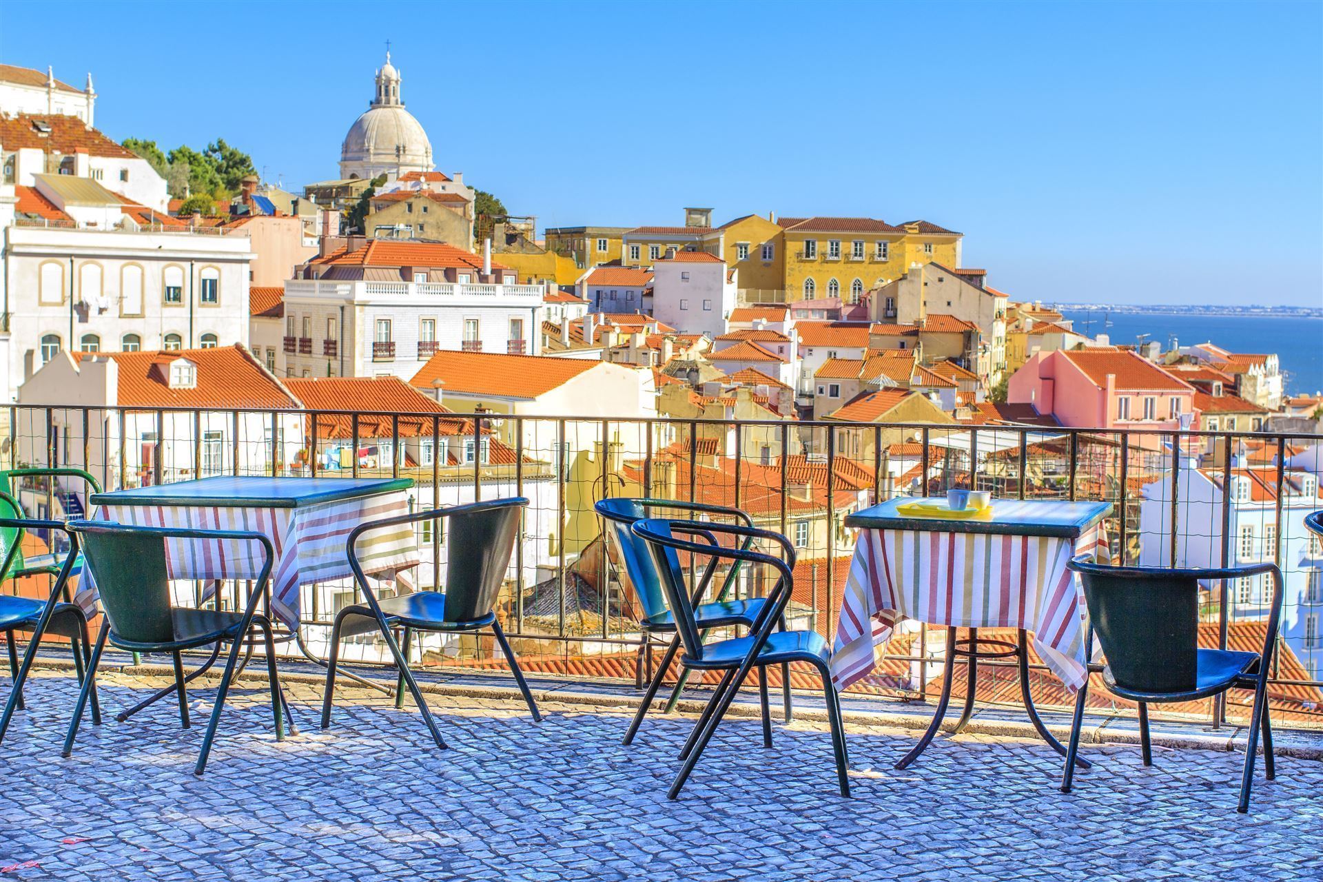 Portugal Lissabon Terassencafe