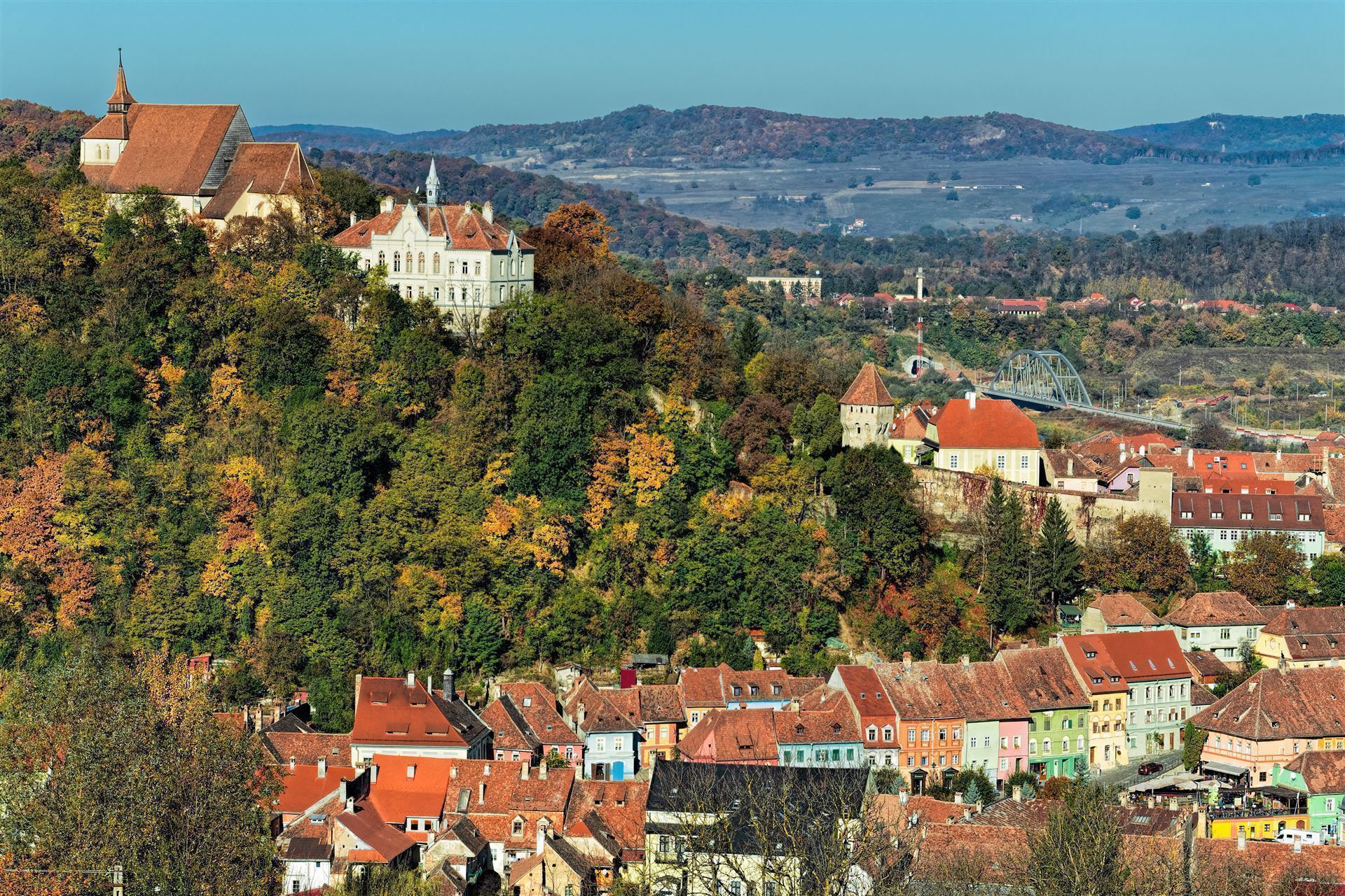 Blick auf die Bergkirche