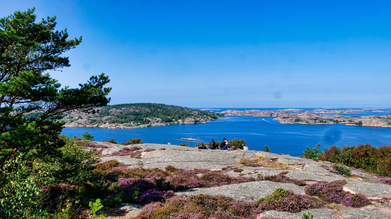 Blick vom Vetteberget auf die Schärenlandschaft von Fjällbacka