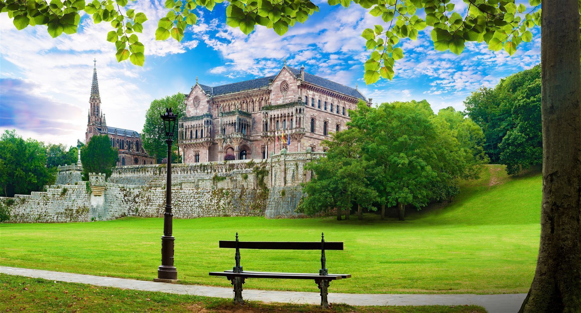 Palast von Sobrellano in Comillas