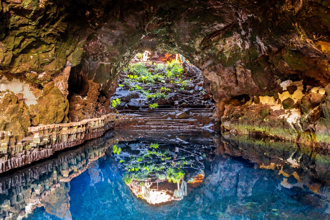 Höhle Jameos del Agua, nat.Höhle und Pool, auf Lanzarote