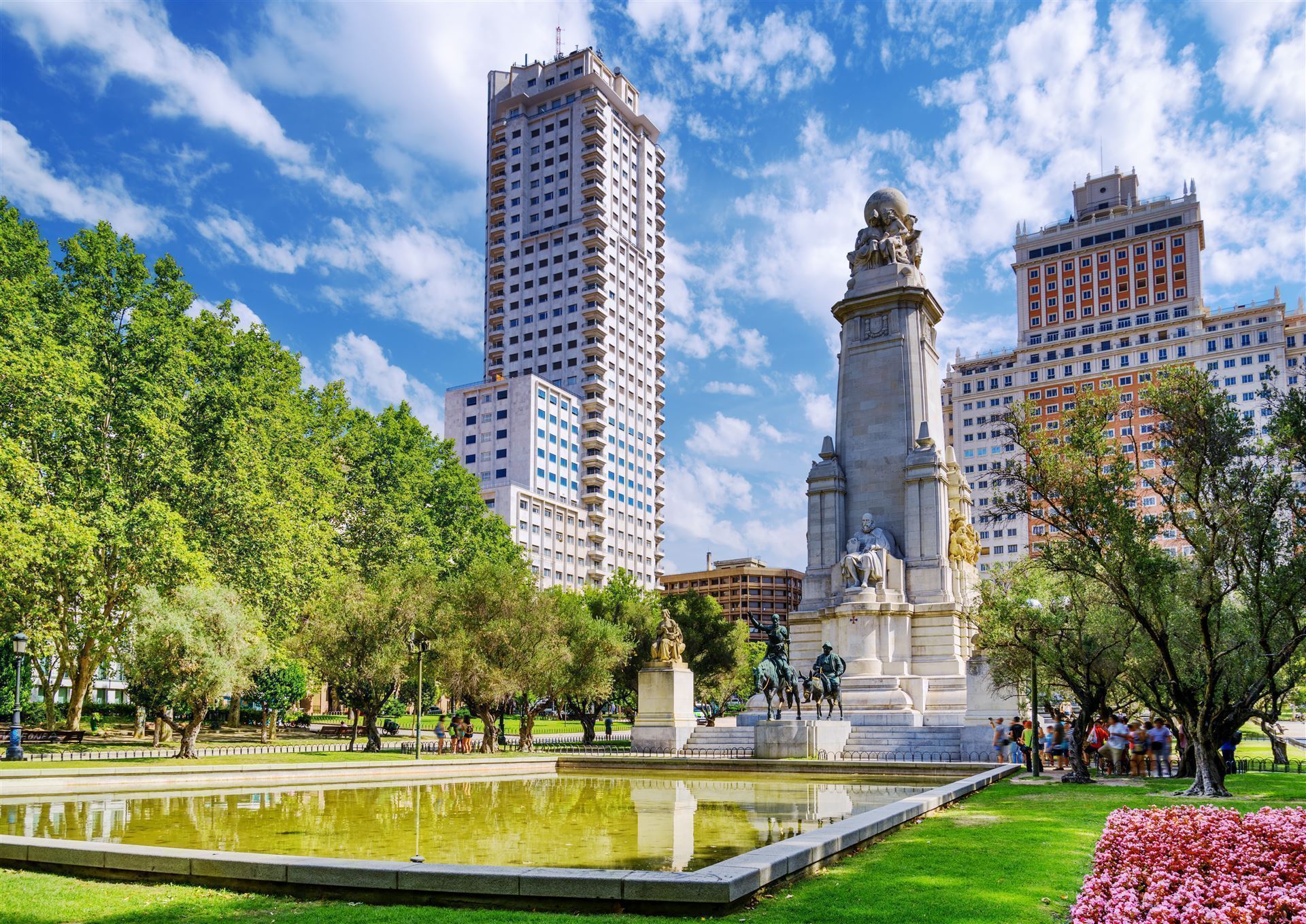 Madrid Denkmal Miguel de Cervantes