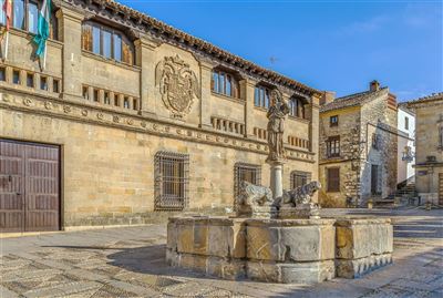 Andalusien Löwenbrunnen in Baeza