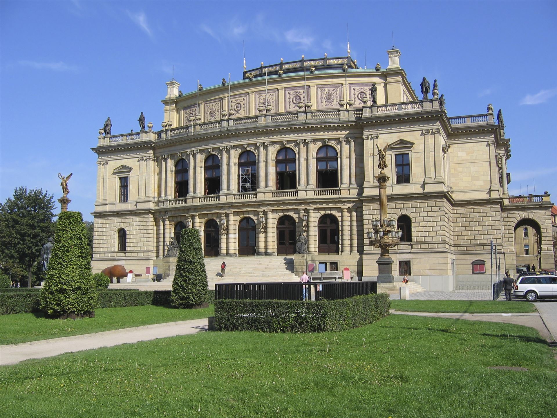 Tschechien Prag Rudolfinum Konzerthalle