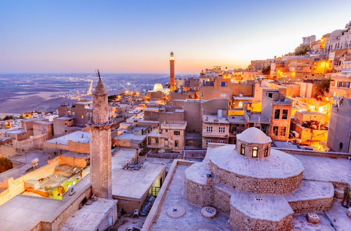 Sonnenaufgang Landschaft Blick auf die alte Stadt Mardin