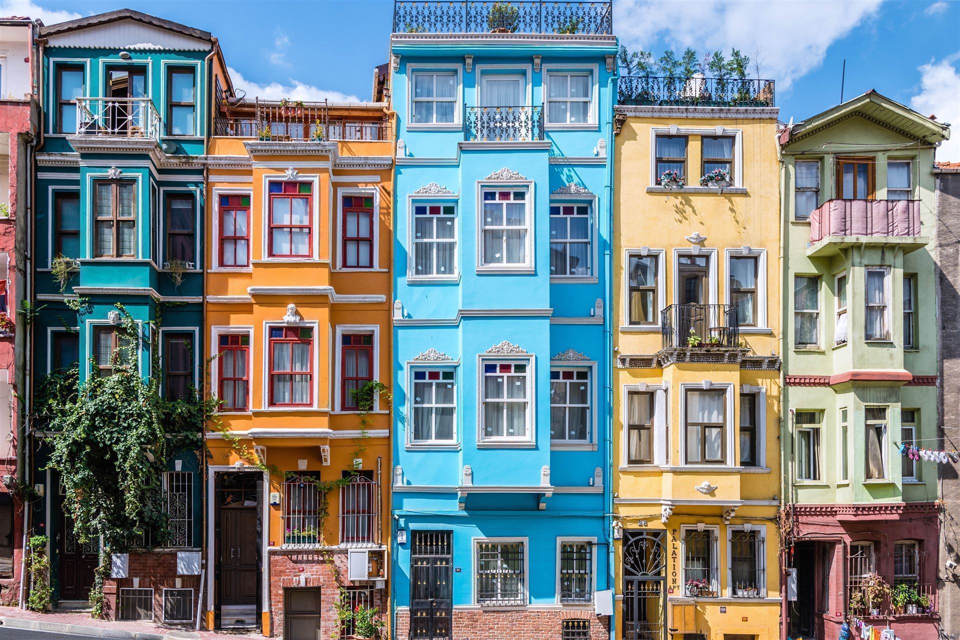 bunte Häuser in Istanbul