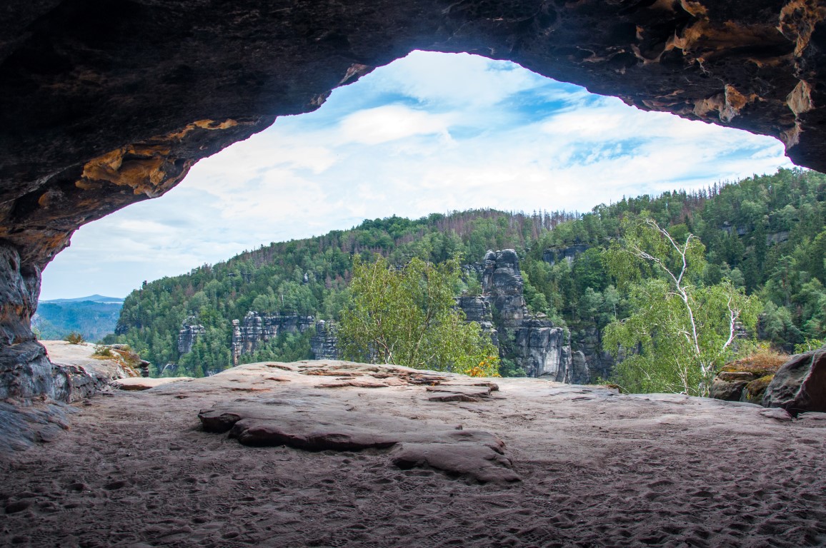 Ida Gebirge- Blick aus der Idagrotte