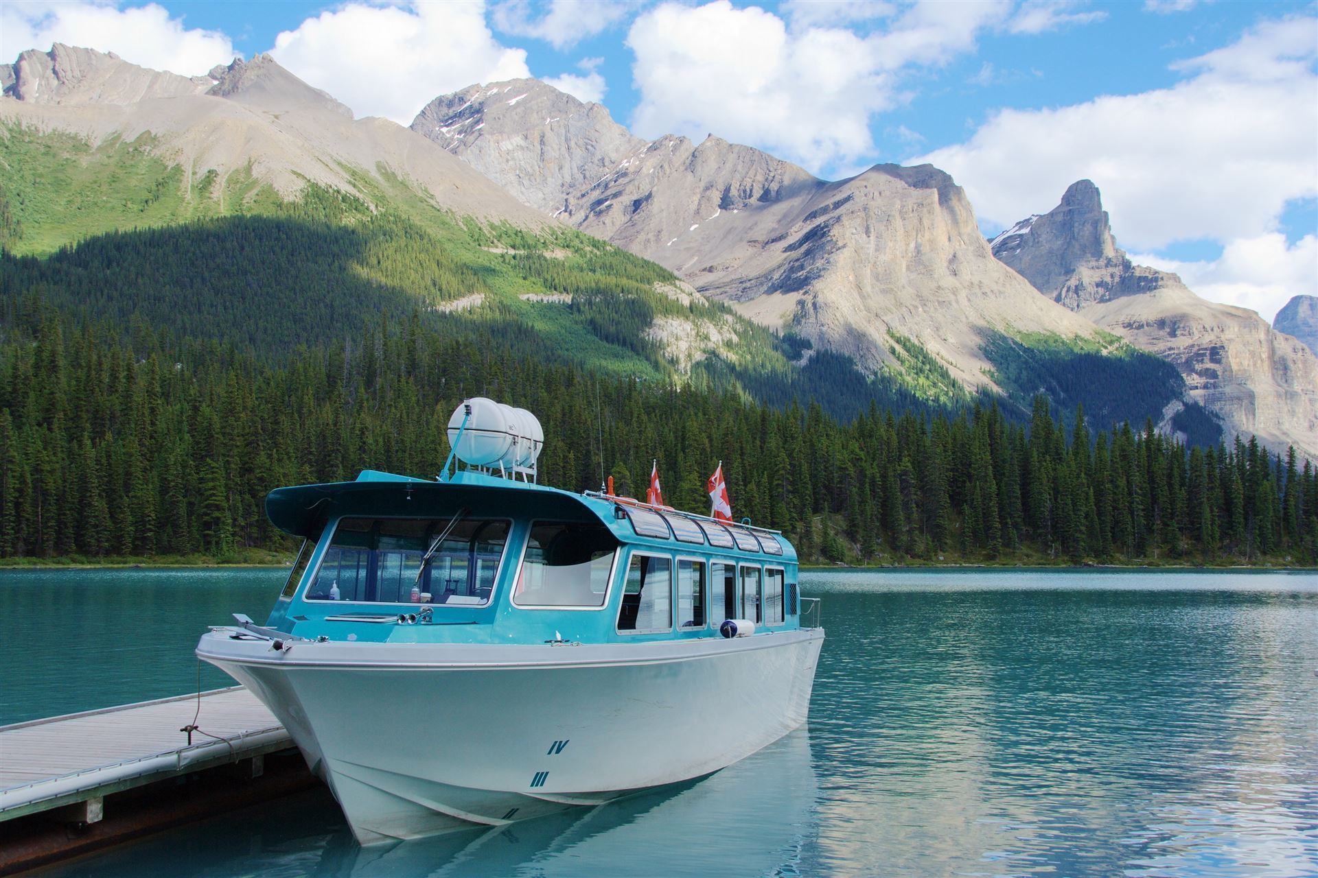 Bottsfahrt auf dem Maligne Lake