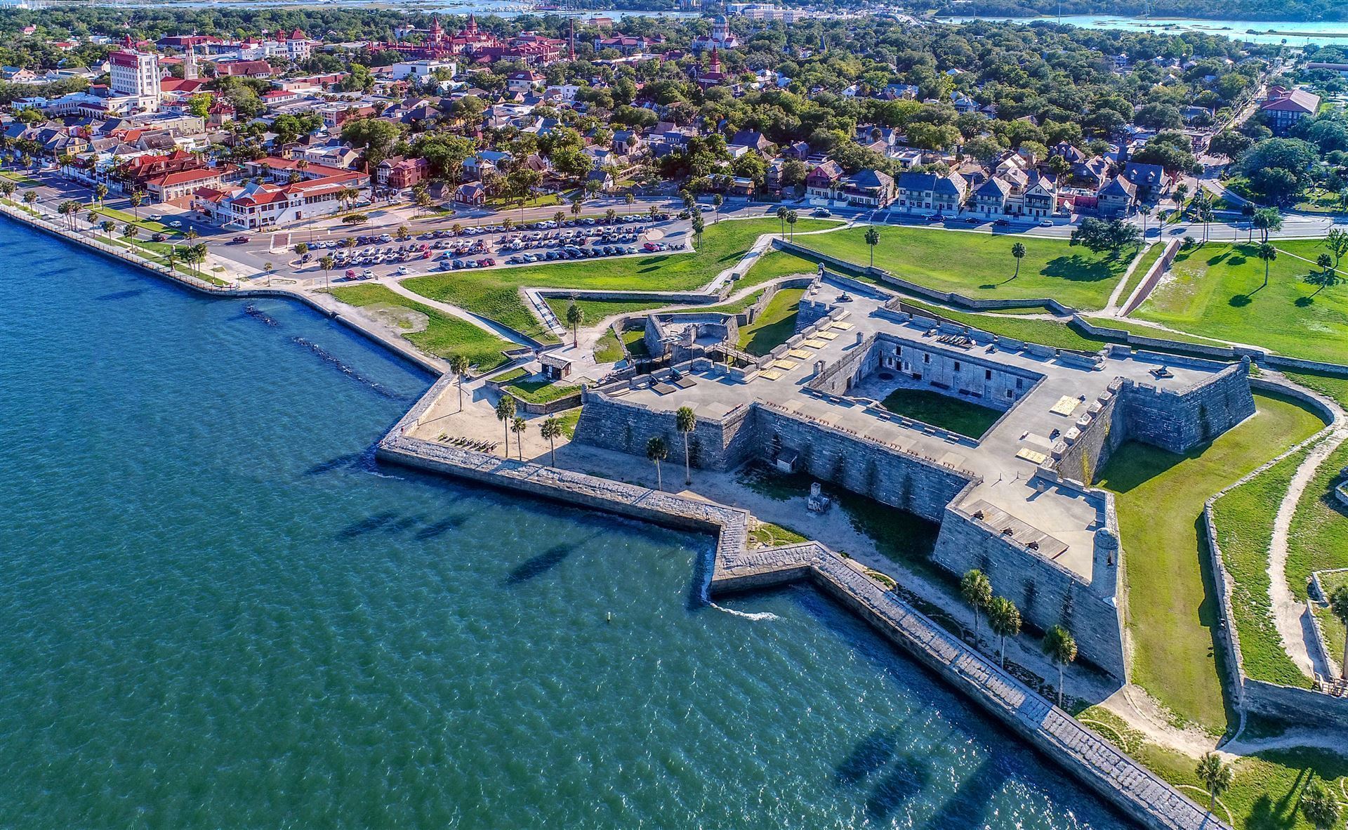 Luftaufnahme mit Festungsanlange St. Augustine