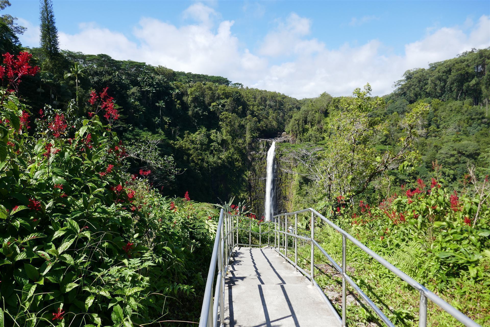 Akaka Wasserfall