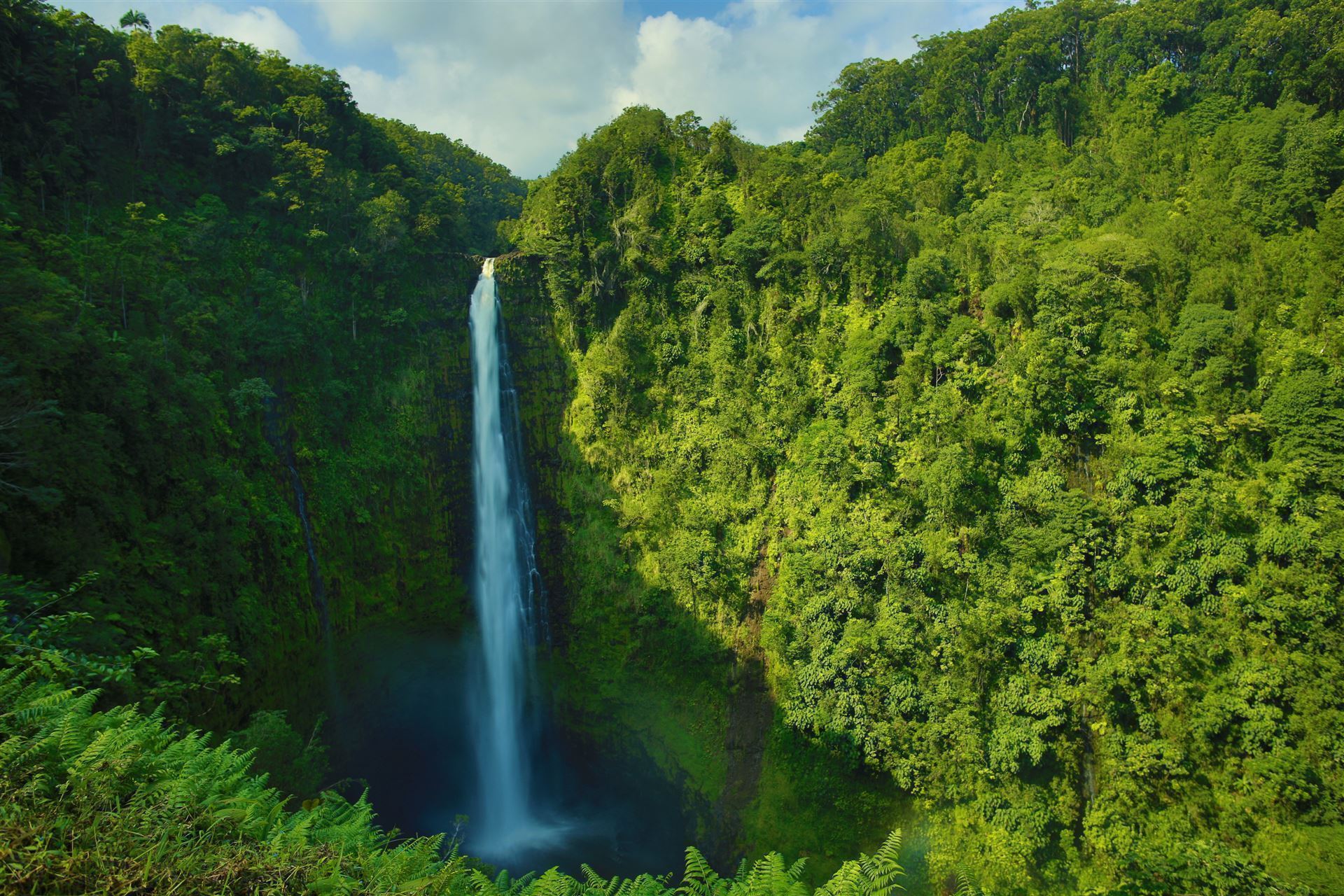 Akaka Wasserfall