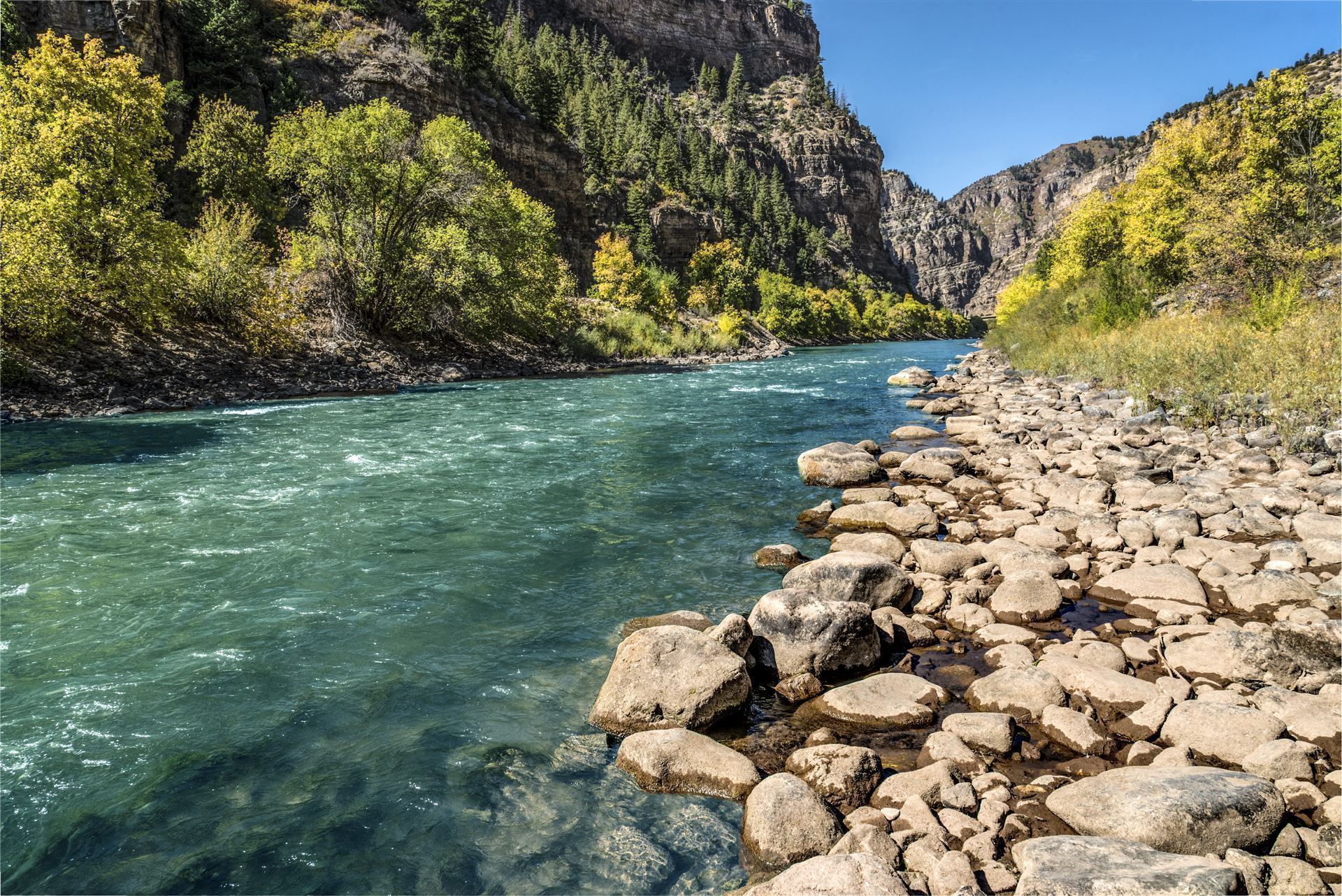 Colorado River im Glenwood Canyon