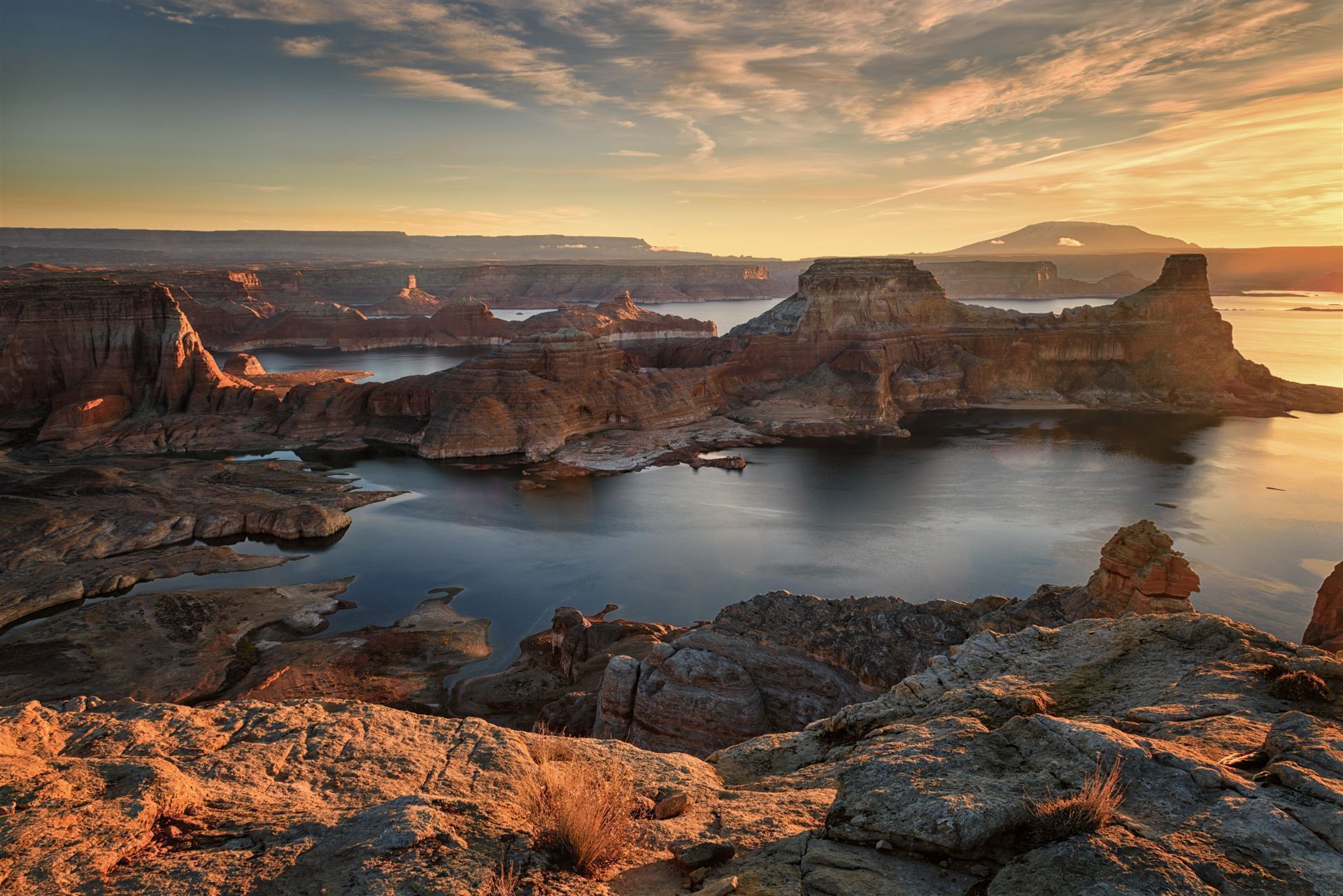 Sonnenaufgang am Lake Powell