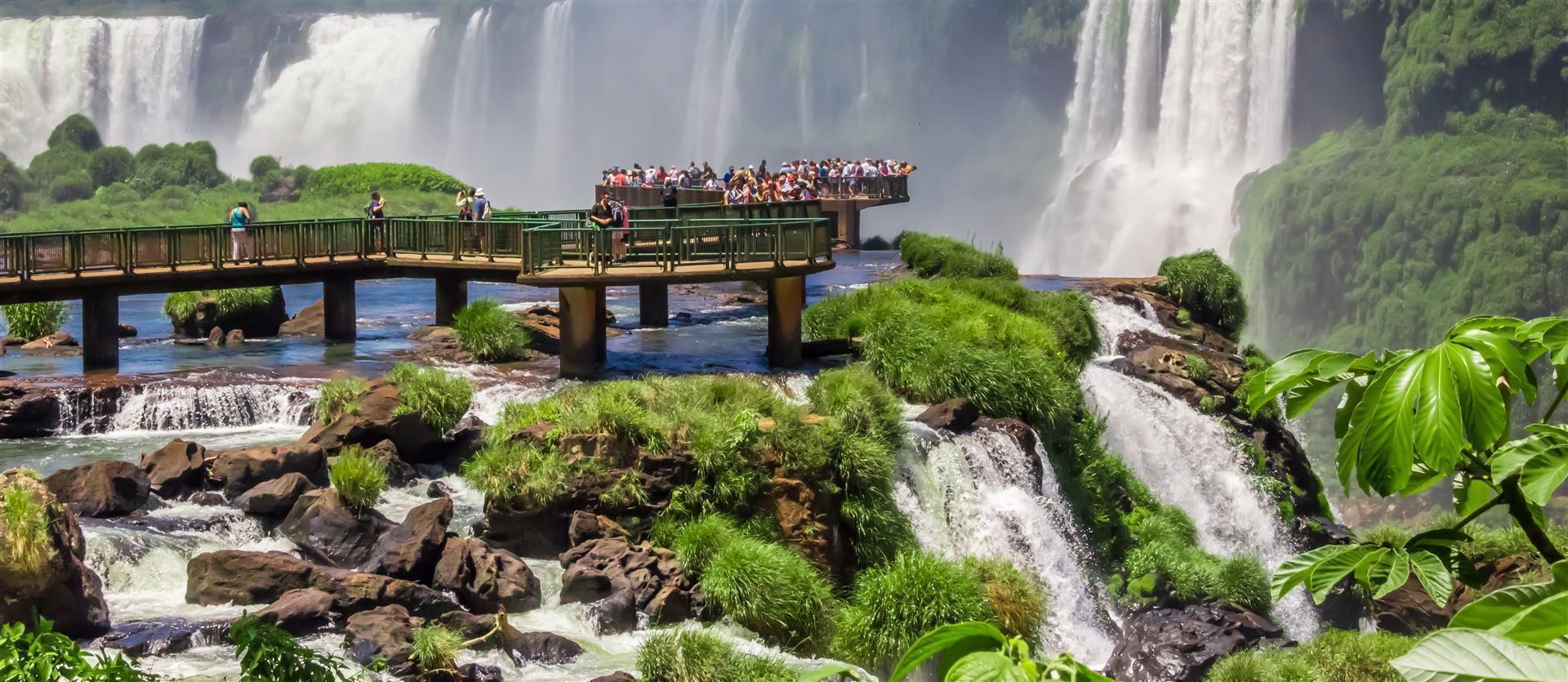 Iguazu Nationalpark mit Wasserfällen