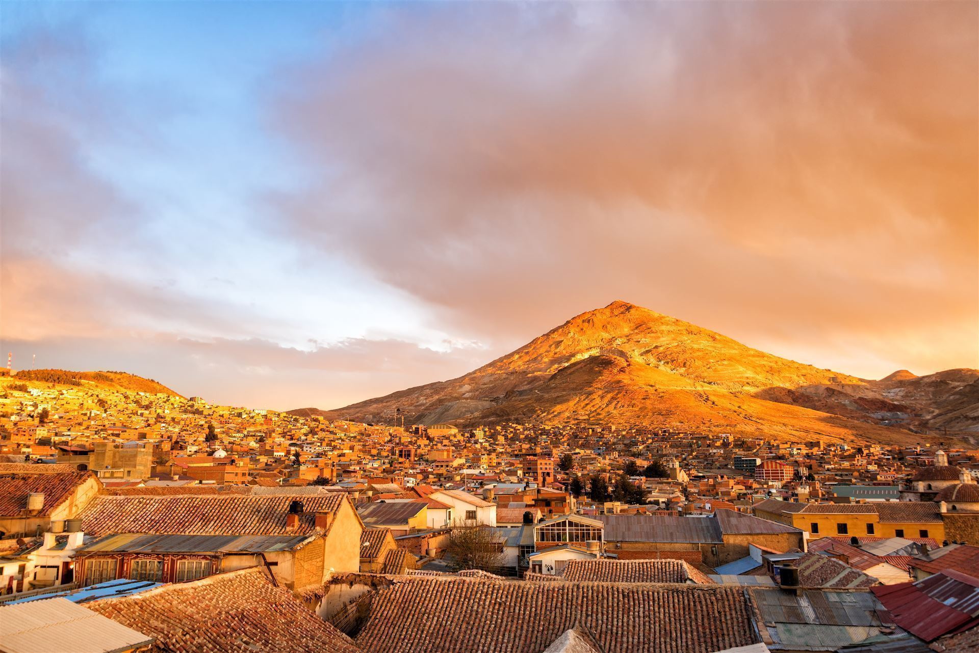 Cerro Rico bei Sonnenuntergang