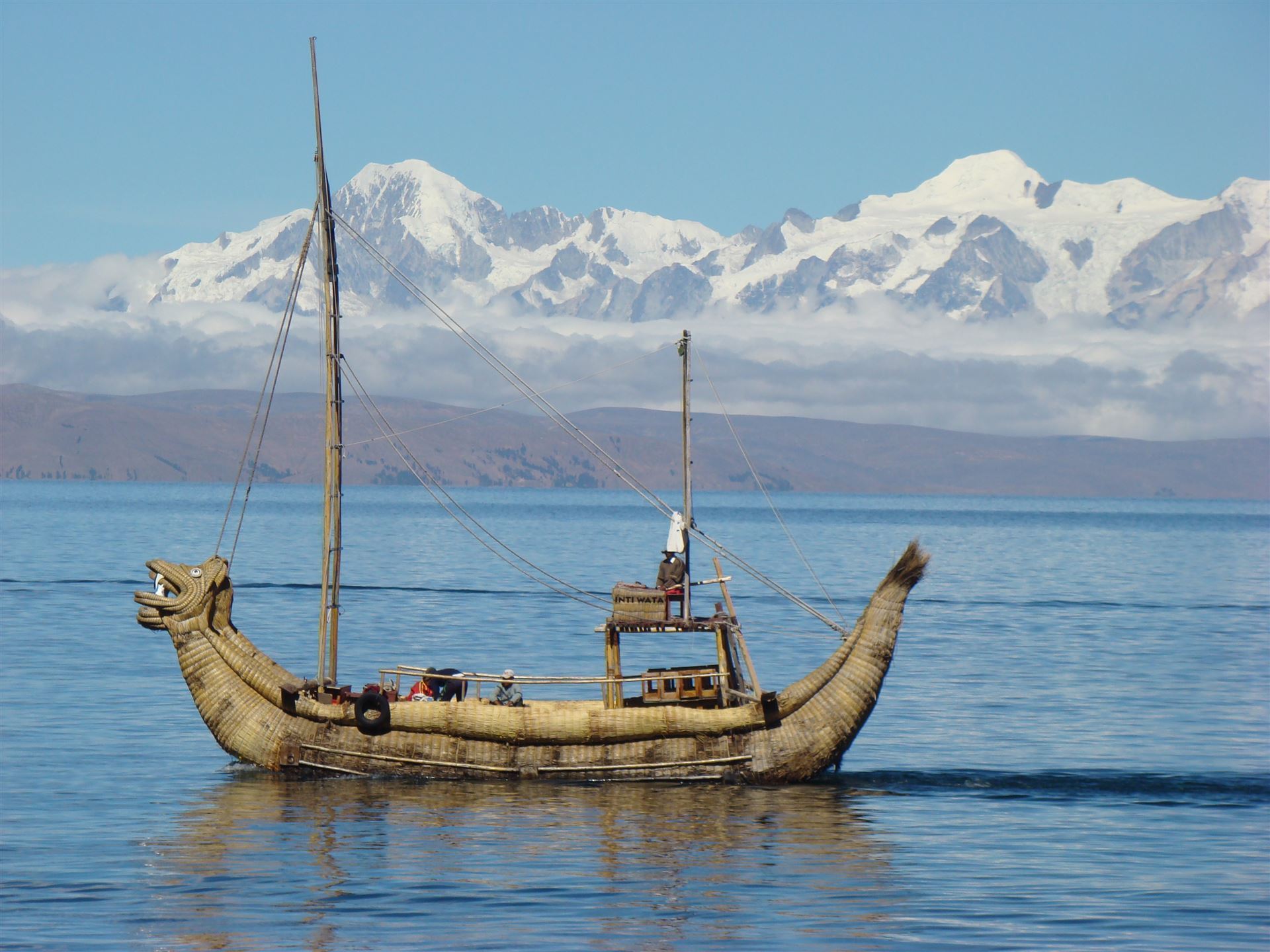 Titicacasee mit Schilfboot