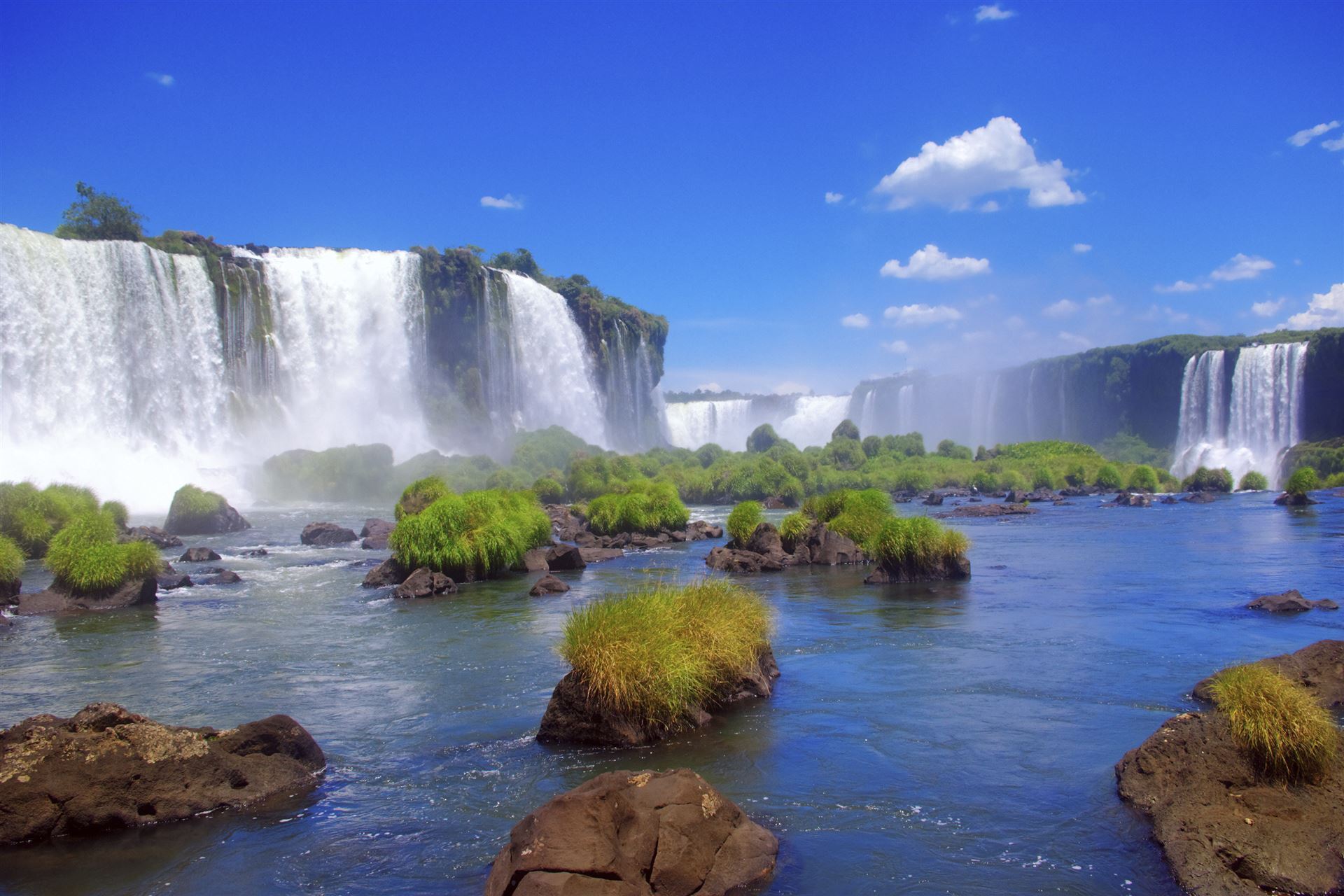 Iguacu Wasserfaelle