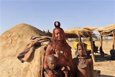 Namibia_Himbafamilie