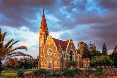 Namibia_Wimdhoek_Kirche Sonnenuntergang