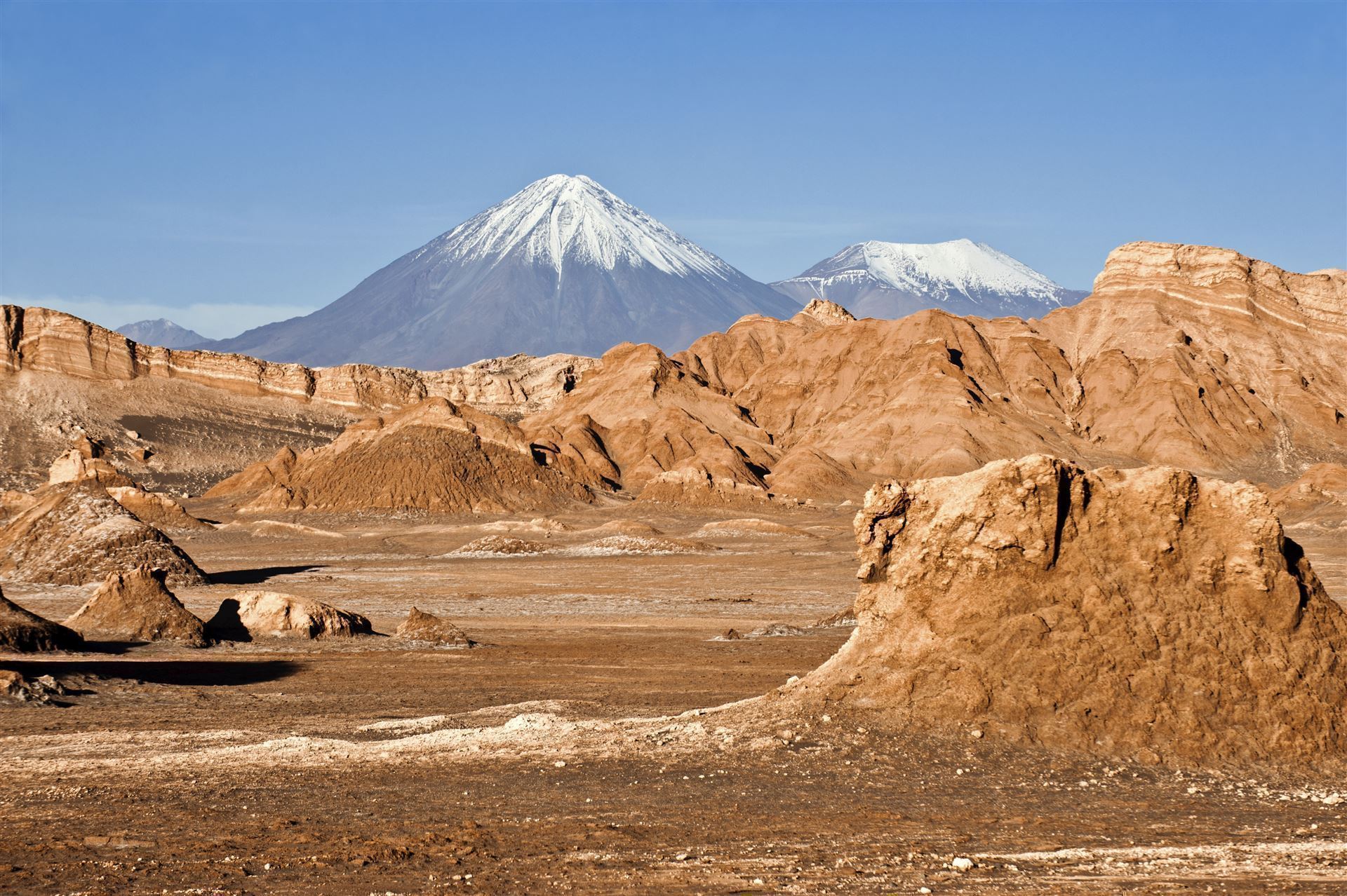 Chile Atacama Vulkane Licancabur und Juriques