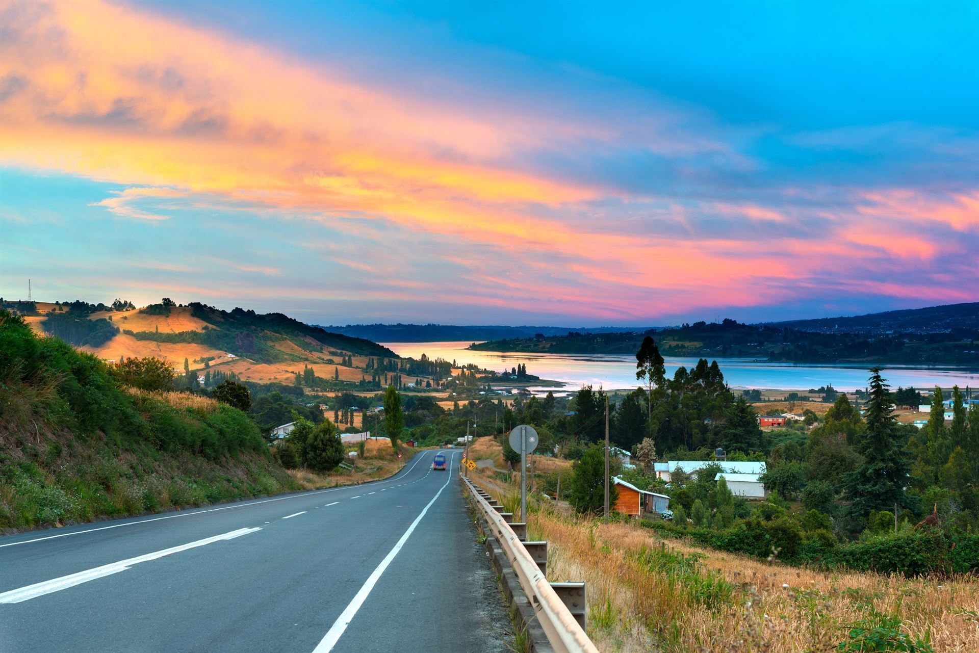 Insel Chiloe bei Sonnenuntergang