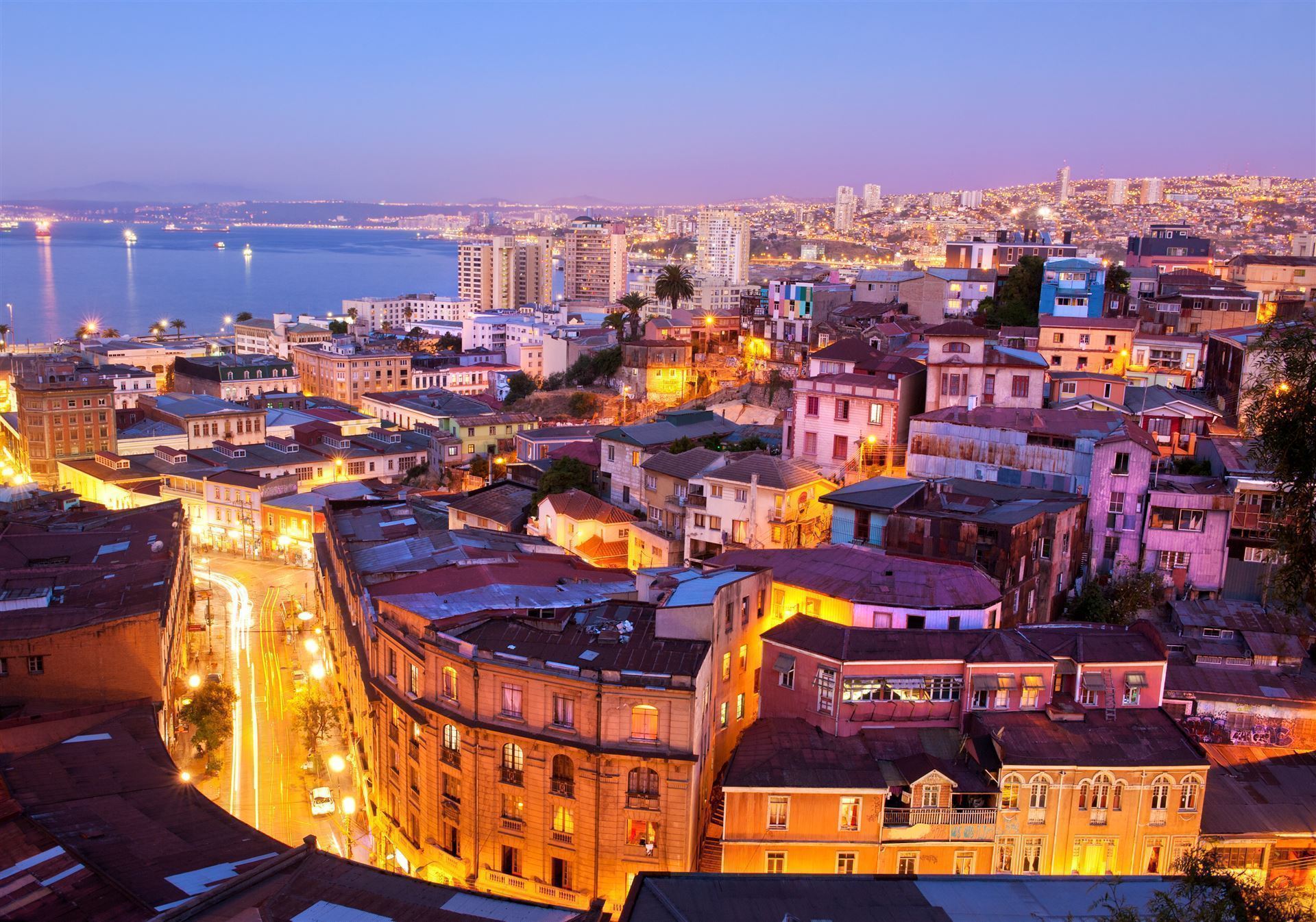 Valparaiso bei Nacht