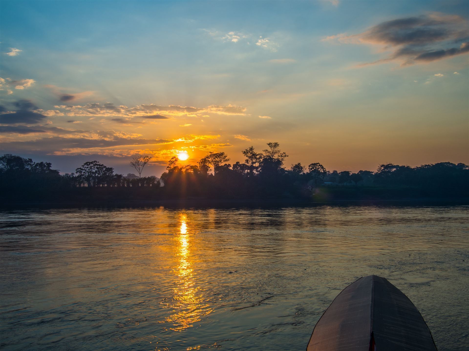 Boot im Amazonasgebiet