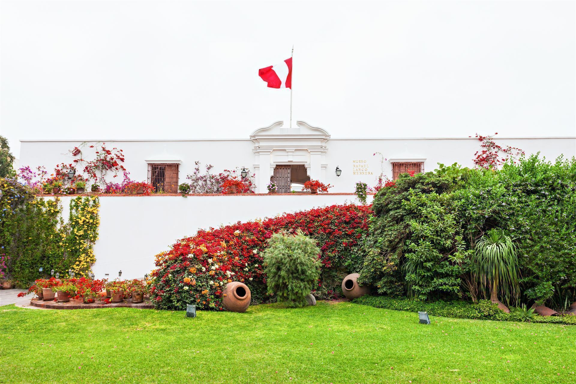 Rafael Larco Museum